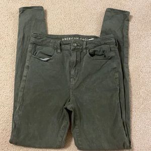 American Eagle High Waisted Skinny Jeans. Size 4.